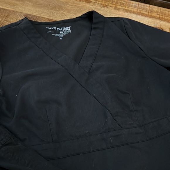 Grey’s Anatomy medical scrubs woman’s size Top is M, Bottoms are Small. - Picture 4 of 6